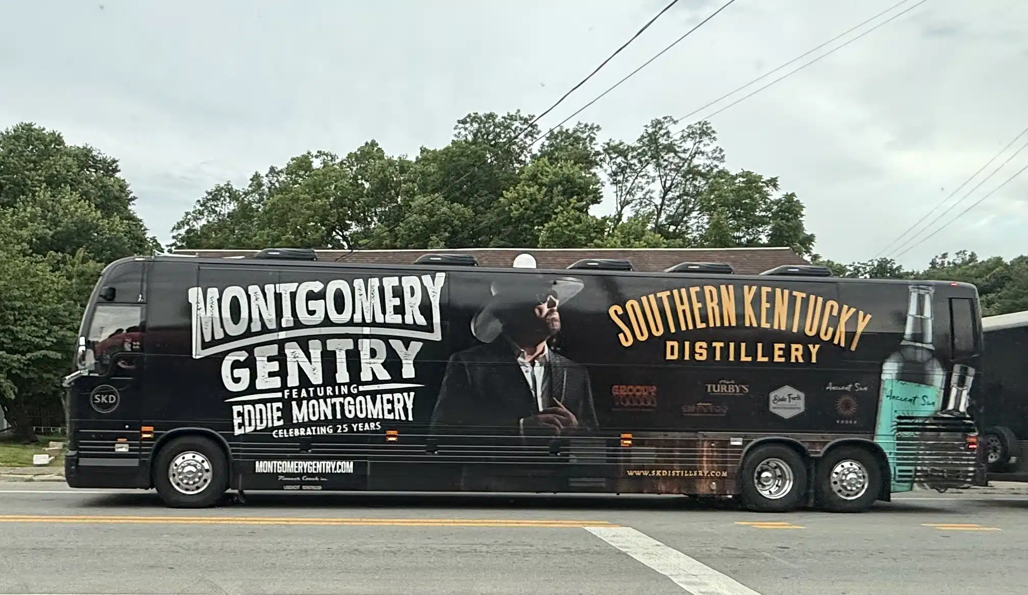 Helpful hints for Montgomery Gentry concert attendees – Visit